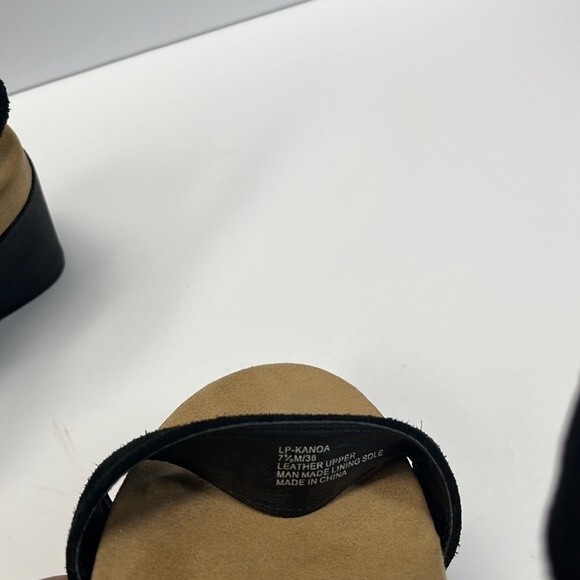 Lucky Brand Kanoa Sandals 7.5 Womens Black Tan Wedge Strappy Leather Open Toe - Picture 12 of 15